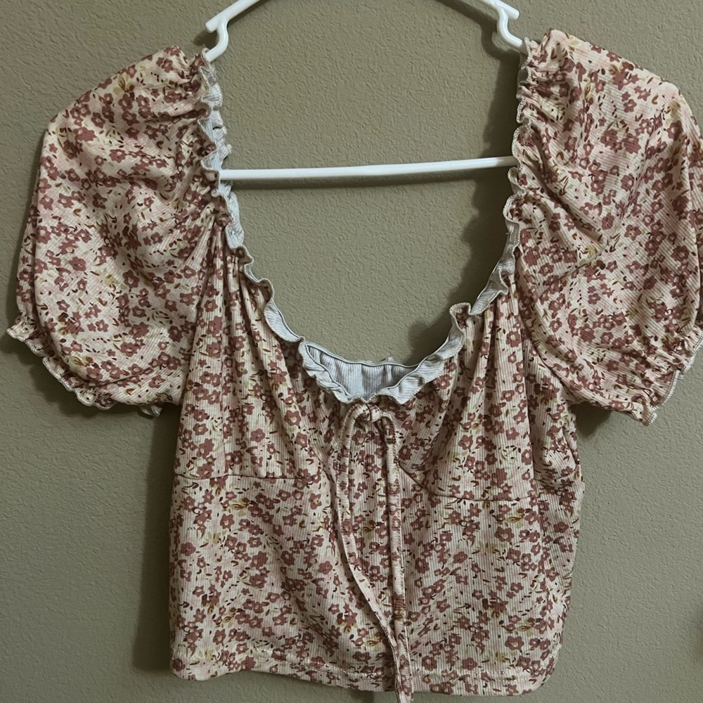 Floral Puff Sleeve Top